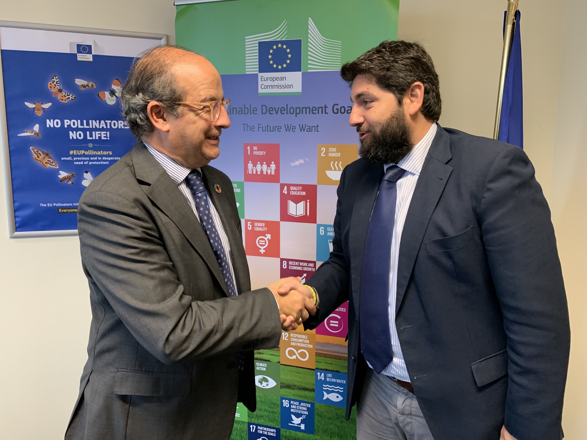El presidente de la Comunidad, con el director general de Medio Ambiente de la Comisión Europea. Imagen: CARM