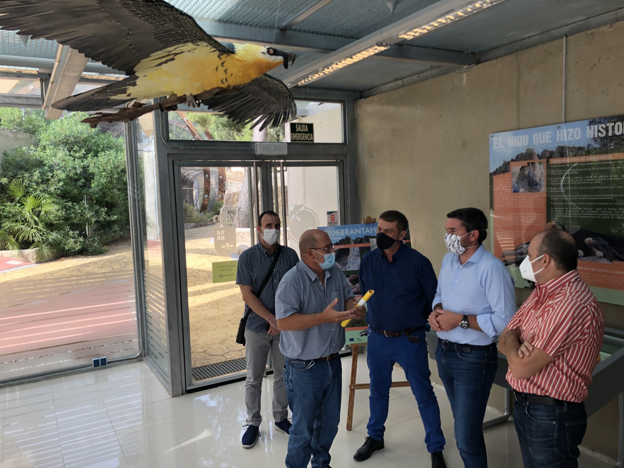 Inauguración del módulo expositivo sobre el histórico nido de quebrantahuesos de la Sierra de El Valle Carrascoy. Imagen: CARM