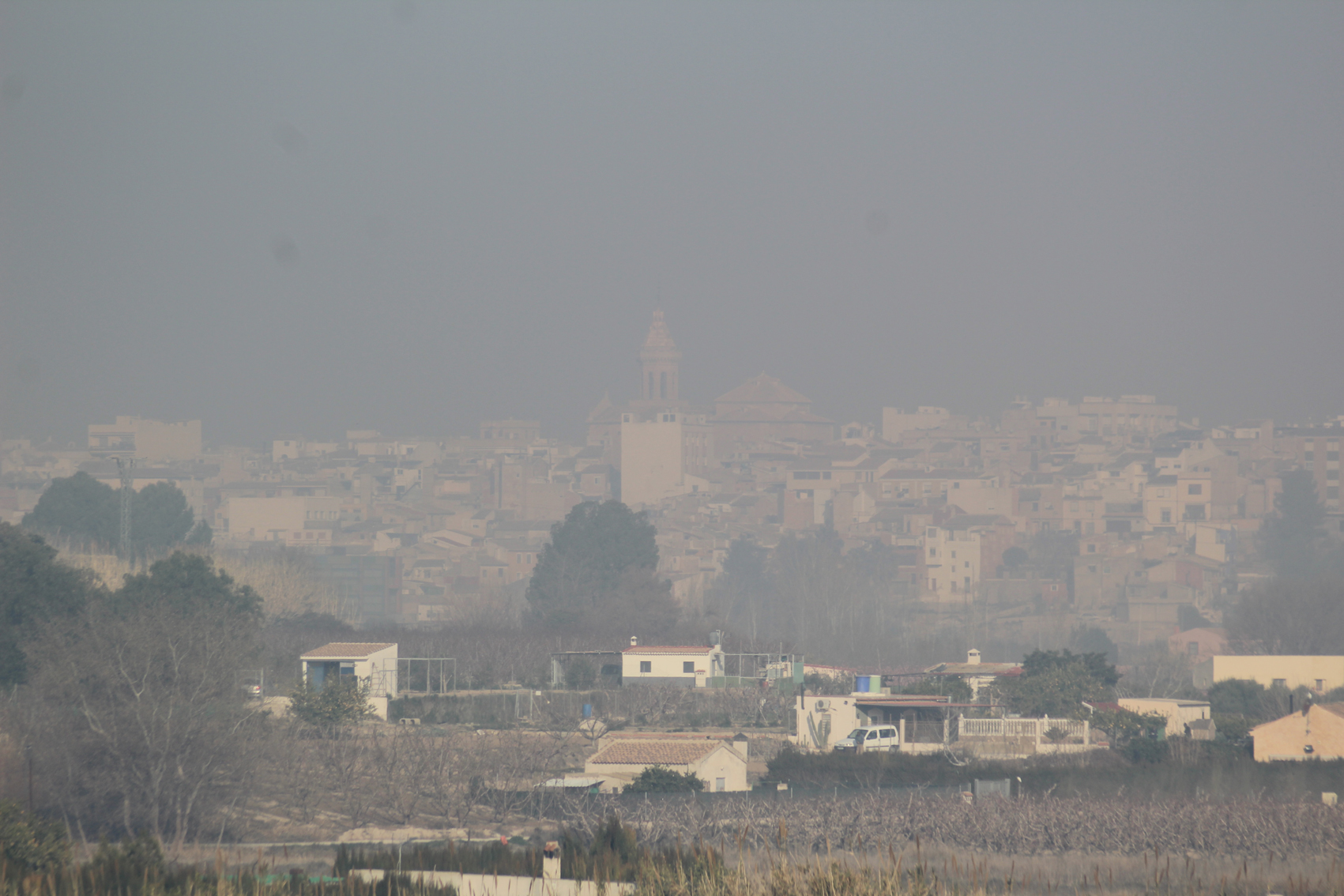 La capa de humo, en la ciudad. Imagen: EEA