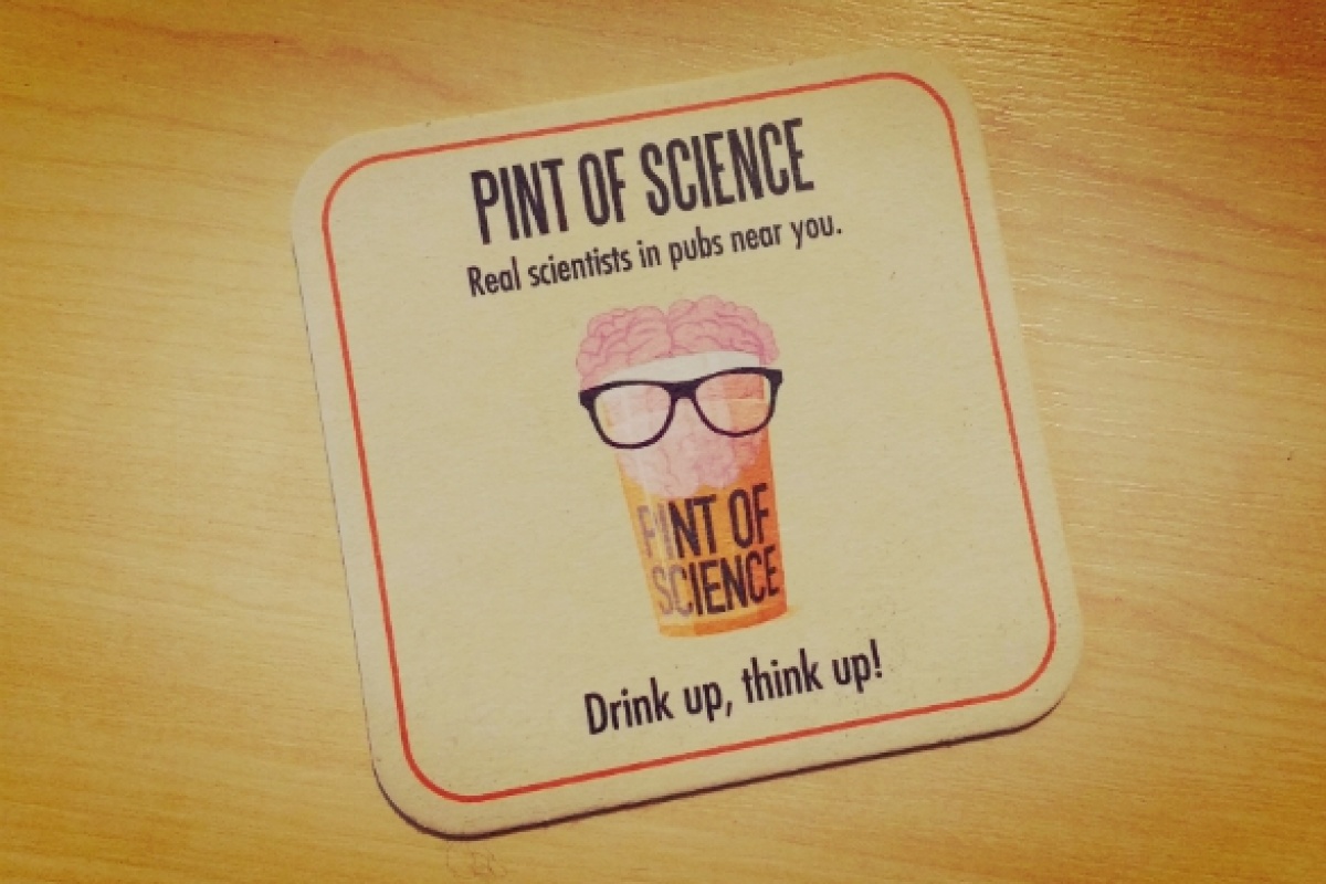 Cartel del festival Pint of Science. Cartel del festival Pint of Science