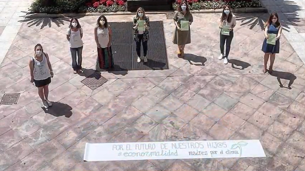 Fotograma del vídeo Voces, de Madres por el Clima