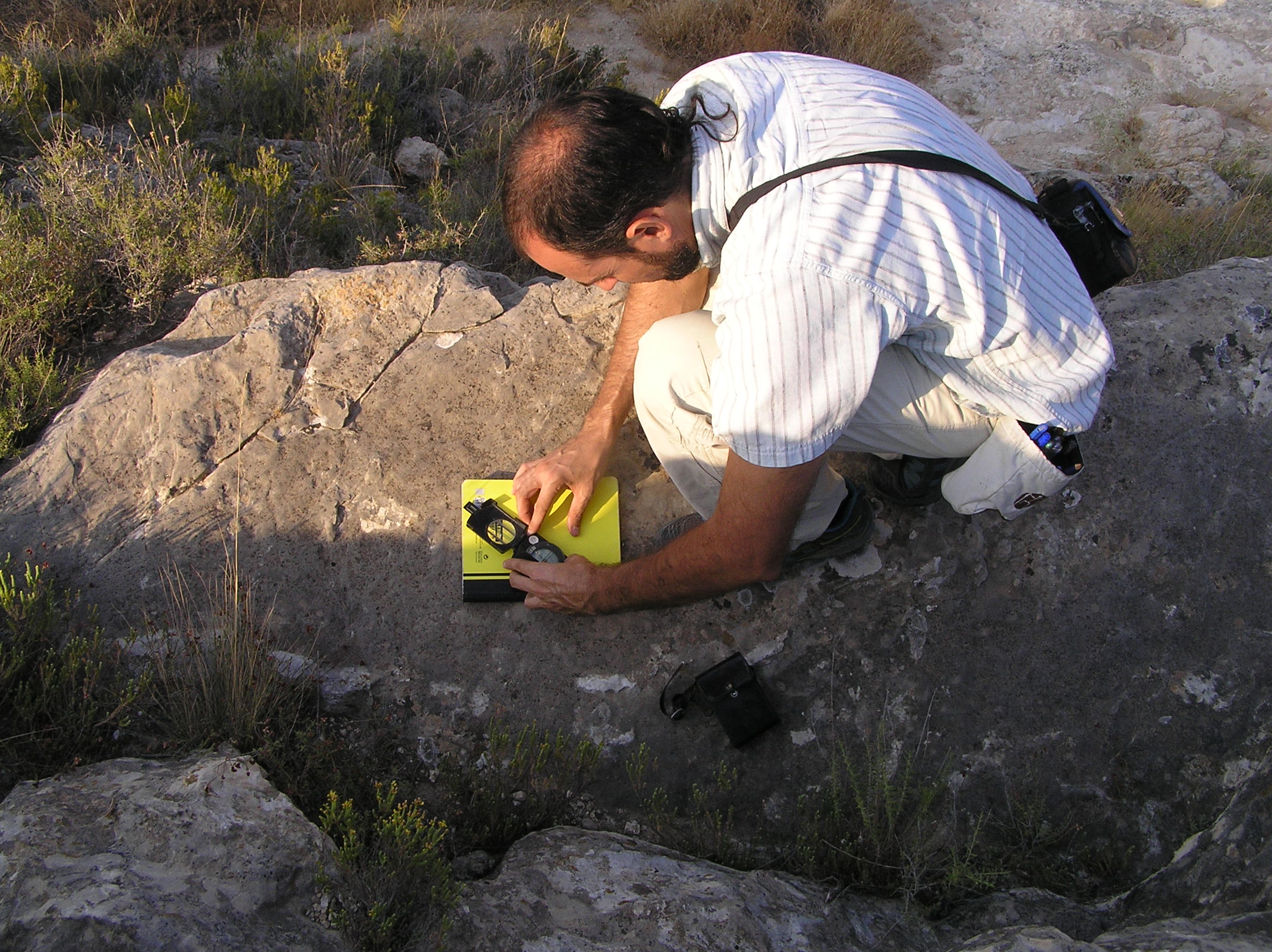 Los trabajos están siendo realizados por geólogos de la empresa GeaLand Patrimonio.